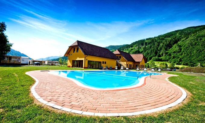 Sankt Peter am Kammersberg House | Mobilehome with air conditioning, pool and sauna