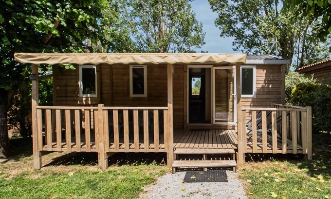 Soreze House | Mobilheim Wood Comfort 32m2 - 3 Schlafzimmer - Halb überdachte Terrasse - TV 6 Personen