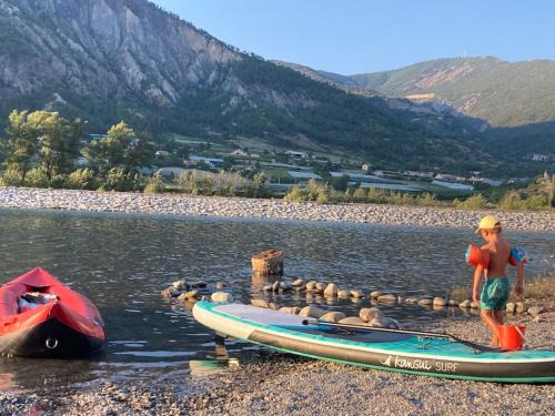 Rochebrune Other | mobilhome entre montagne et lac près de Gap au calme