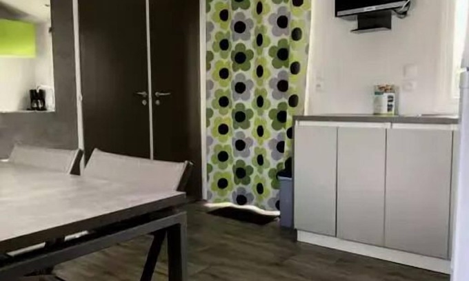 Avrille House | Mobilhome for 4 People