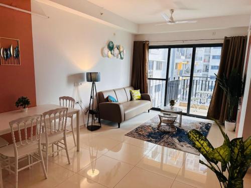Hadapsar Apartment | Mocha Private 1 5 BHK Apt Amanora Park Town