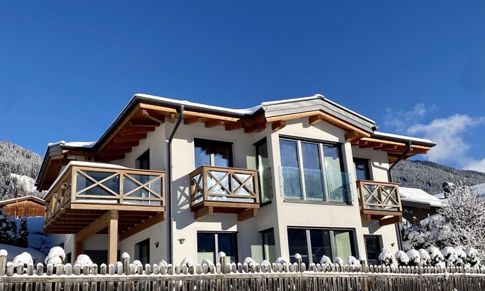 Schonbach Villa | Modern chalet with a dream view of the Großvenediger