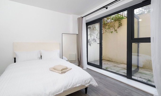 Fairfield Apartment | Modern 1-Bed Boutique-Style Apartment in Croydon