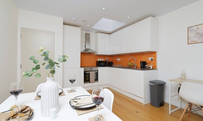 Hemel Hempstead Apartment | Modern 1 Bedroom Apartment | Contractors | Business | Weekly/Monthly Stays