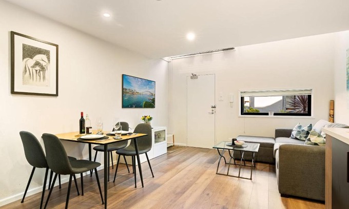 Camperdown Apartment | Modern 1 Bedroom Apartment