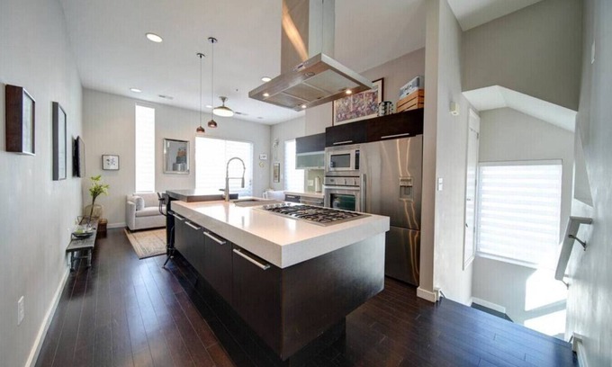 Wesley Heights House | Modern 1-BR Condo — Stylish Stay Near Uptown CLT!