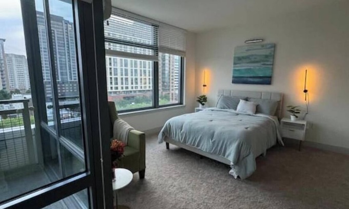 Downtown Apartment | Modern 1BR in Silver Spring