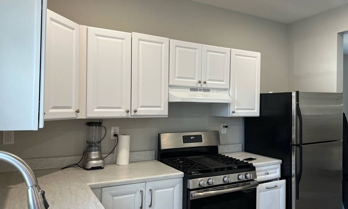Long Branch Apartment | Modern 2 bedroom apartment near the beach
