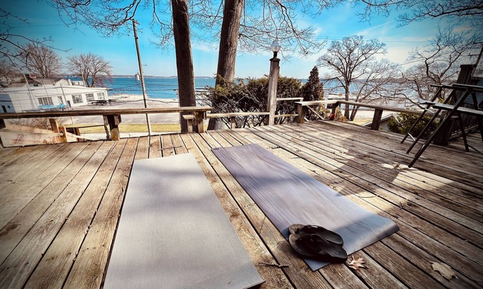 Beachwood-Bluffton House | Modern 2-bedroom house in quaint Muskegon Overlooking Muskegon Lake & Yacht Club