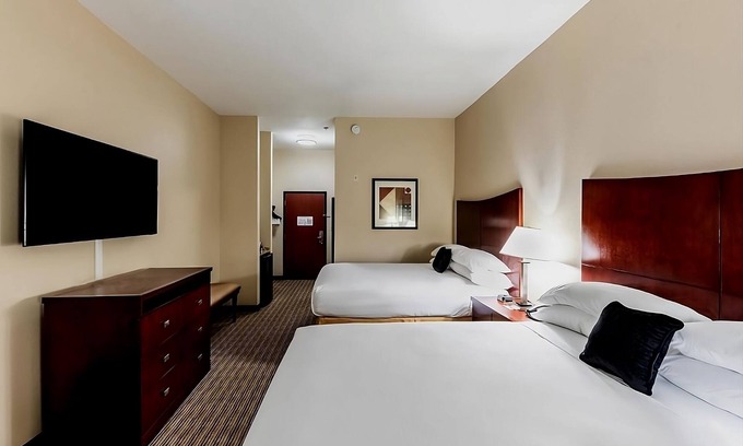 Mineral Wells Hotel | Modern 2 King Beds Room | Red Lion Inn & Suites, Free Parking! Near Baker Hotel