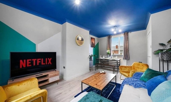 Sheffield House | Modern 3 bed House in Sheffield - Sleeps 7
