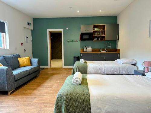 West Linton Apartment | Modern Accessible Apartment with Interconnecting Room