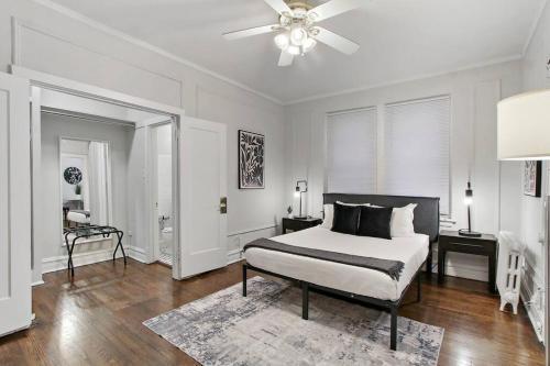 Hyde Park Apartment | Modern and Minimalist Studio Apartment - Bstone 105 and 108 rep