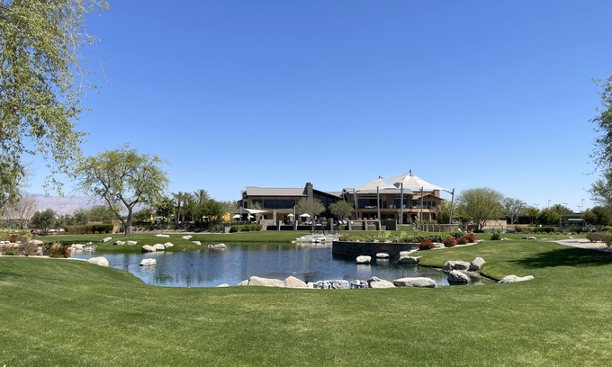 Indio Villa | 🌴Modern and Private Desert Retreat 🌵Clubhouse and Restaurant nearby