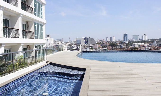 Malabar Apartment | Modern and Spacious Studio Room at Green Kosambi Apartment