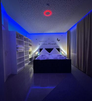 Neuburg Apartment | Modern Apartments Neuburg U - TOP - 2 Zimmer, Komfort, Zentrum, Wi-Fi, Smart TV, Stellplatz, Küche