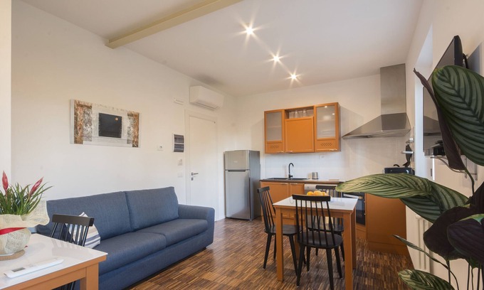 Siena Apartment | Modern Apartment 2km From City Centre out of No traffic Area - Parking Included