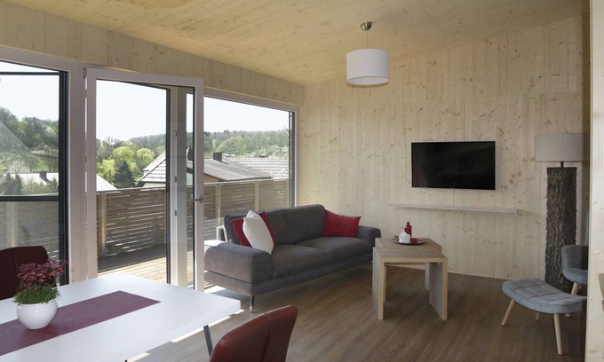 Ebrach Apartment | Modern apartment (57sqm) with south-facing balcony