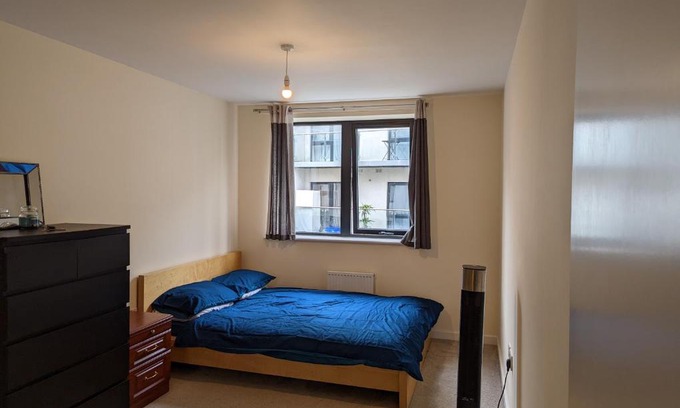 Higham Hill Apartment | Modern apartment close to central London