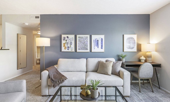 Lewis Center Apartment | Modern Apartment in Prime Location (ID9312X14)