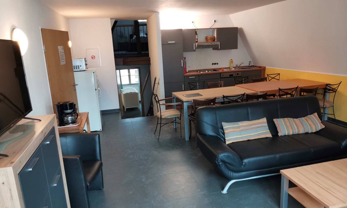 Mainz-Bingen Apartment | Modern apartment in a historic half-timbered house for up to 16 people