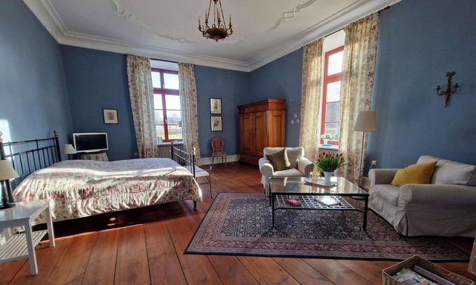 Satow Apartment | Modern Apartment in Satow with Garden