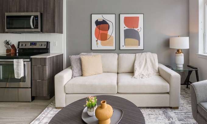 Sammamish Apartment | Modern Apartment in Prime Location (ID8634X08)