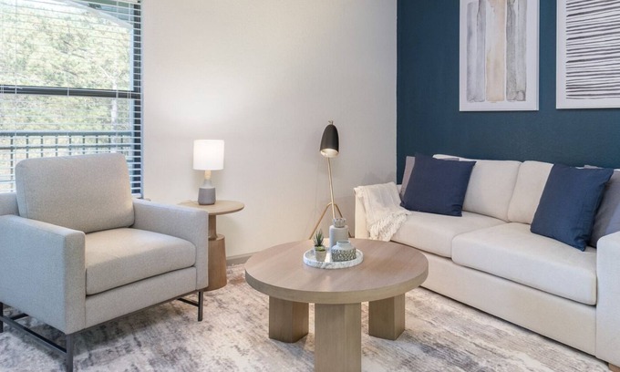 Sand Ridge Apartment | Modern Apartment in Prime Location (ID8017X96)