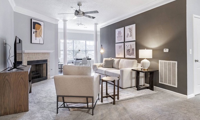 Sand Ridge Apartment | Modern Apartment in Prime Location (ID3722X1)