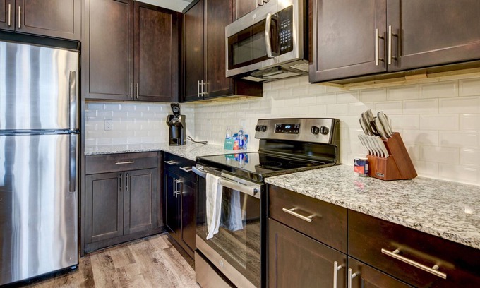 Denton Apartment | Modern Apartment in Prime Location (ID9160X14)