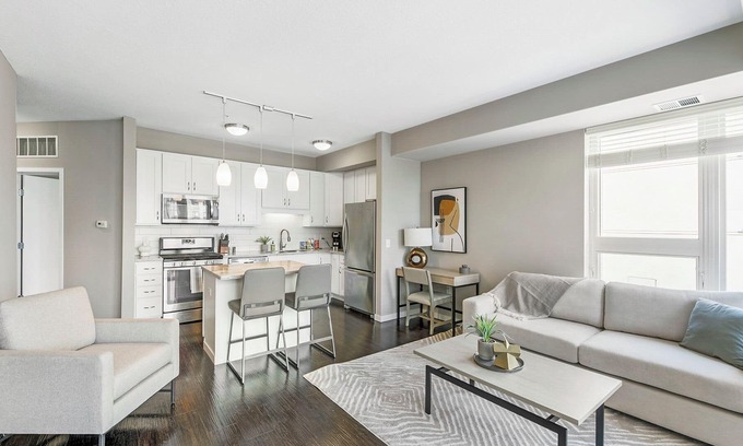 Edina Apartment | Modern Apartment in Prime Location (ID8029X20)