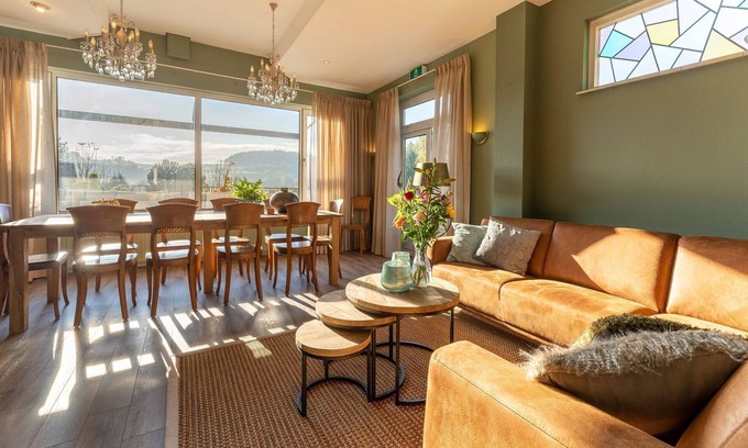 Strucht House | Modern Apartment in Schin op Geul with 4 bathrooms en suite