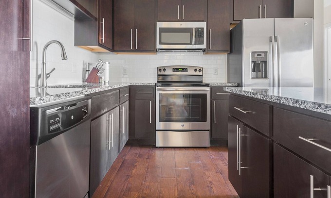 St. Louis Apartment | Modern Apartment in Prime Location (ID1180X314)