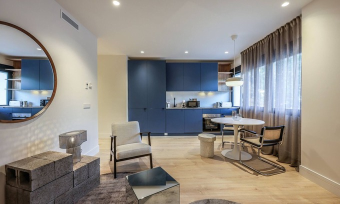 Puerta del Angel Apartment | Modern apartment near the Royal Palace 05