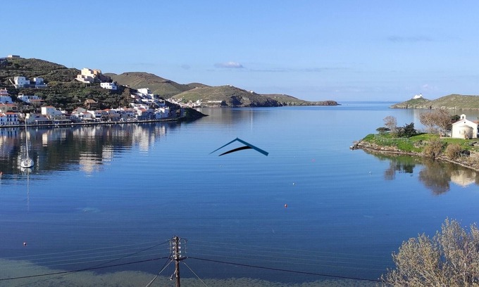 Vourkari Apartment | Modern Apartment overlooking the Marina of Vourkari