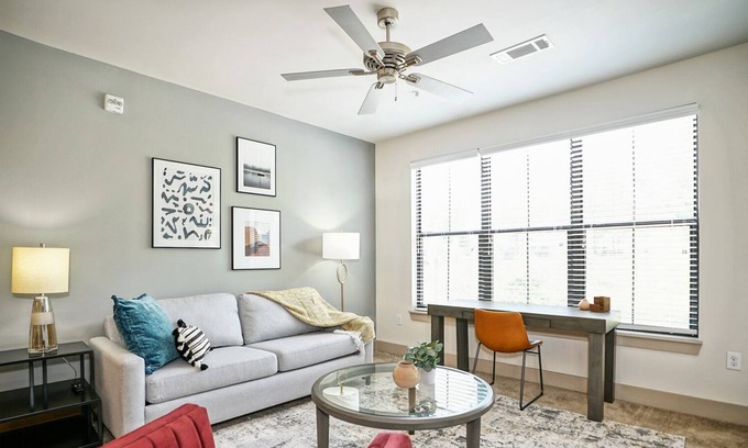 Crestline Heights Apartment | Modern Apartment in Prime Location (ID889)