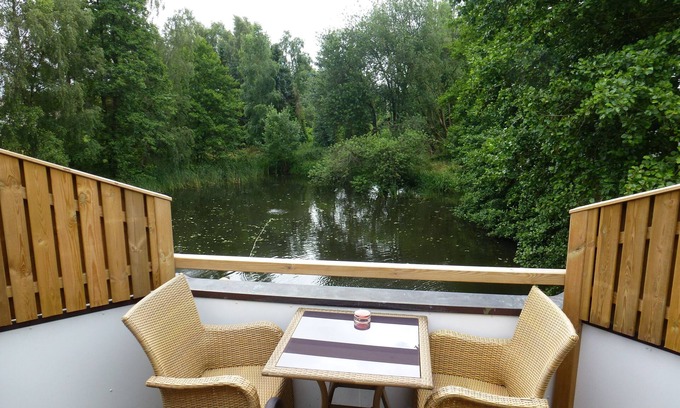 Barmstedt Apartment | Modern apartment with a wonderful view of the pond