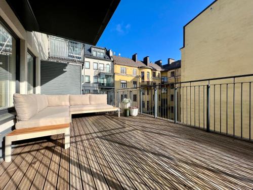 Hietalahti Apartment | modern apartment with private terrace