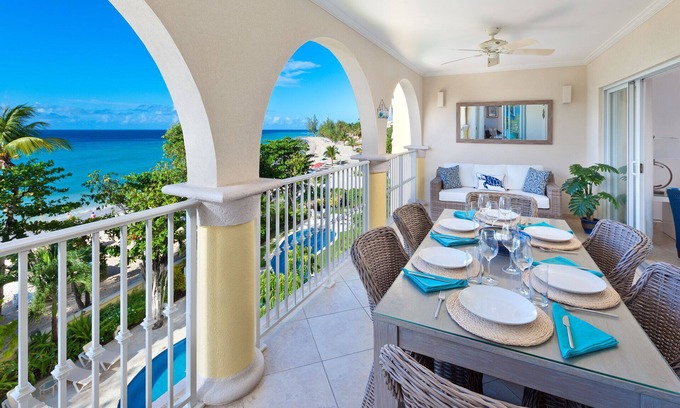 Dover Apartment | Modern Beachfront Condo with Pool - Sapphire 307