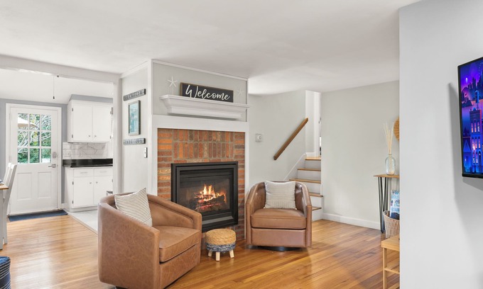 South Yarmouth House | Modern Beach & Pond Getaway; Heart of Cape Cod