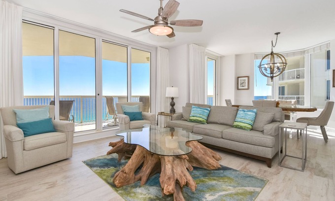 Destin Condo | Modern beachfront condo w/expansive private balcony in Destin! Open 7/26-7/28!