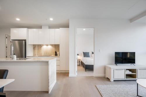 Auckland Central Business District Apartment | Modern Bright Central Apartment by Zodiak Stays