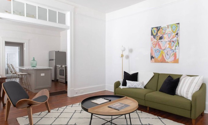 Montgomery House | Modern Bungalow Perfect for Families and Groups