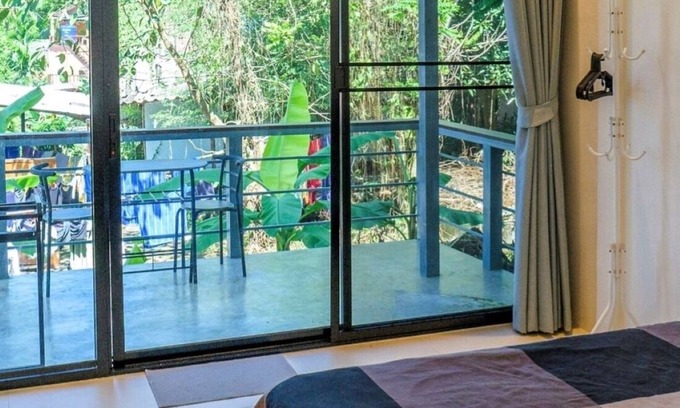 Bai Lan Hotel | Modern Bungalows
