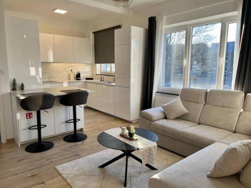 Liege Apartment | Modern Business Flat - Courts et moyens séjours