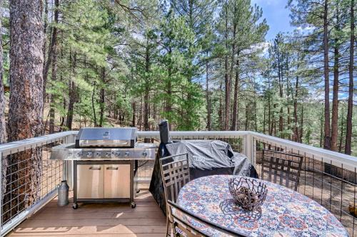 Kachina Village House | Modern Cabin in the Woods - 10 Miles to Flagstaff!