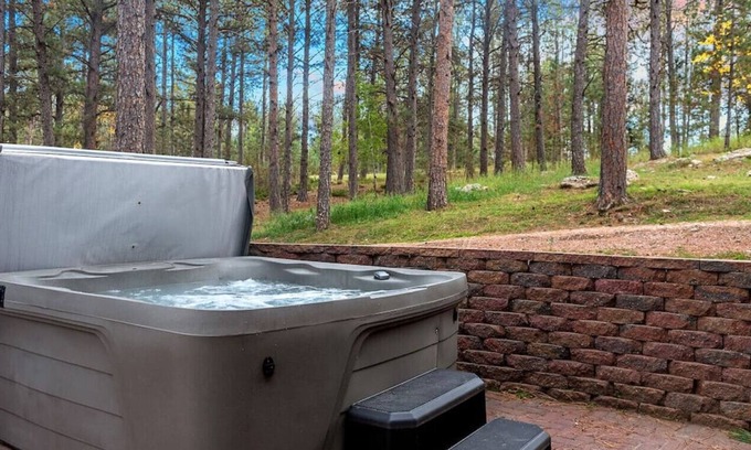 Custer Cabin | ★Modern Cabin★Spire-Views★BHBungalows-Main Lodge★