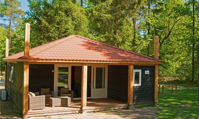 Dwingeloo House | Modern Cabin-Style Bungalow