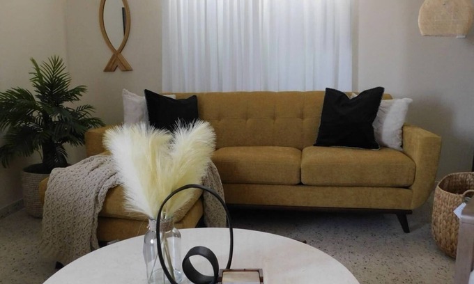 San Anton House | Modern Casita in Gated Community- 8 min SJ Airport+ 11 min. Isla Verde