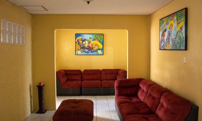 Managua House | Modern & Central House - Perfect for Long Stays, 2BR w/AC ★